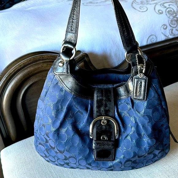 Authentic Coach Bag Blue - Picture 1 of 8